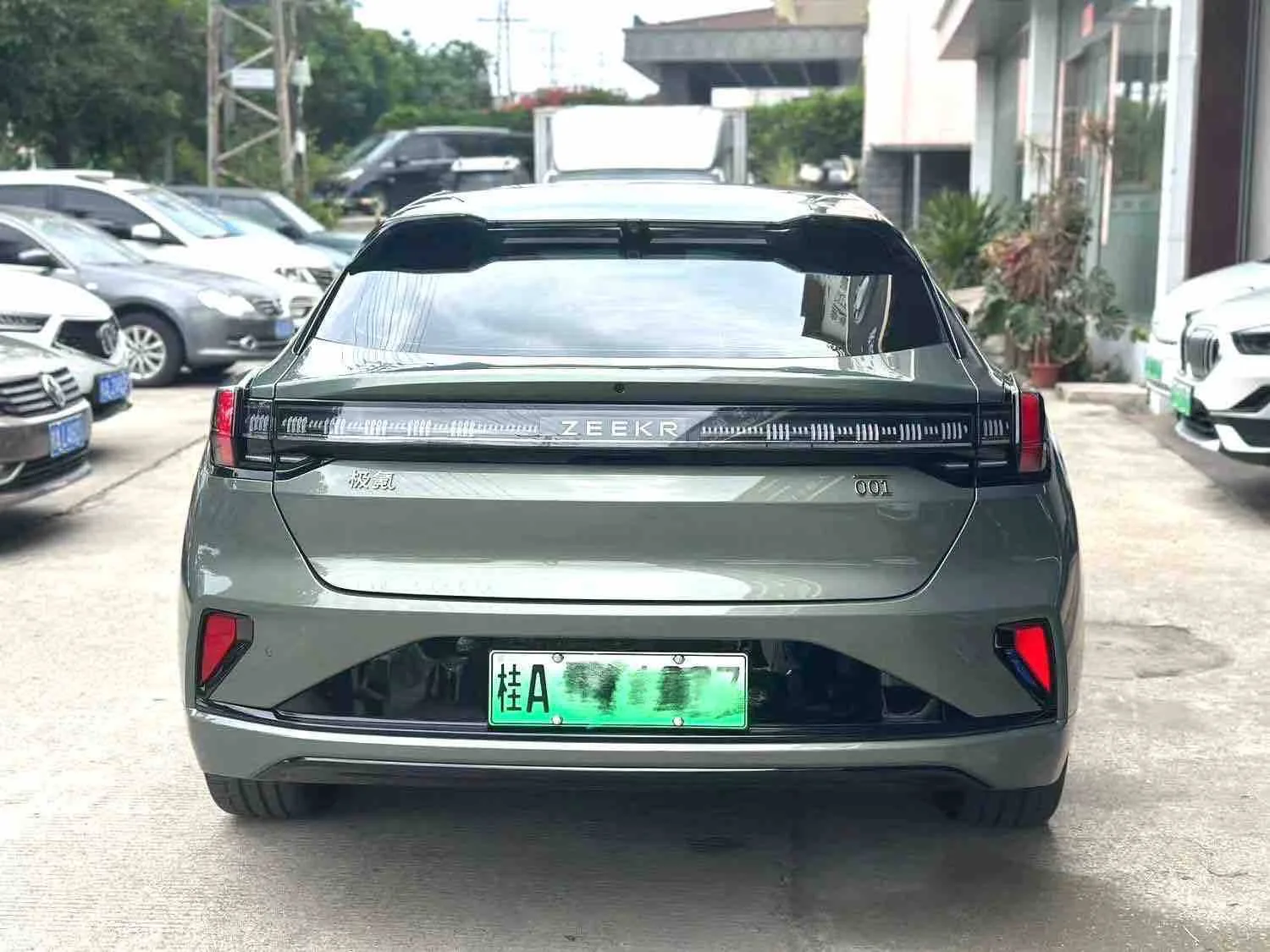 Zeekr 001 ME 100 кВт·ч AWD — фото 4