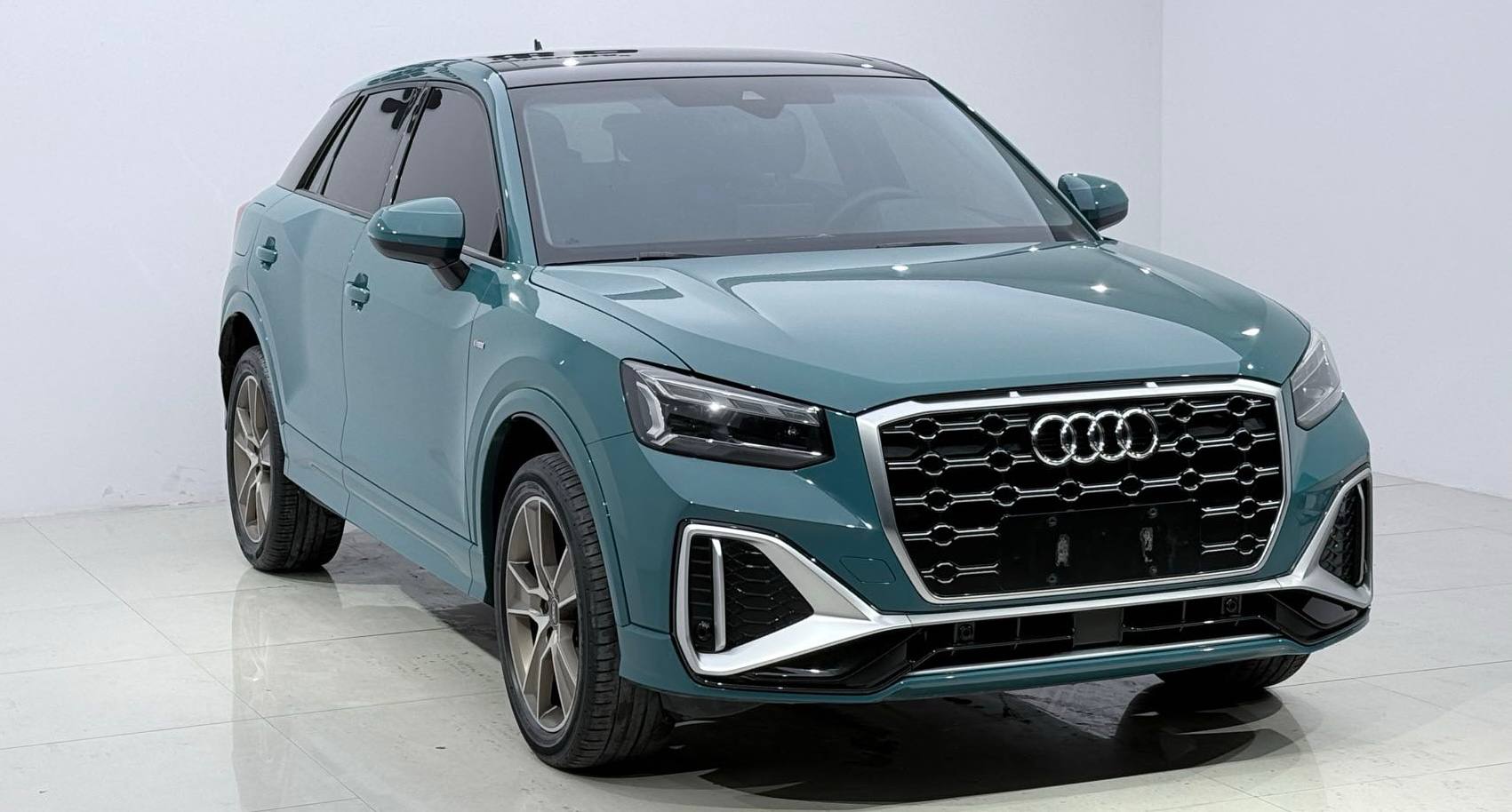 Audi Q2L 35 TFSI 1.4T Sport Style — фото 3