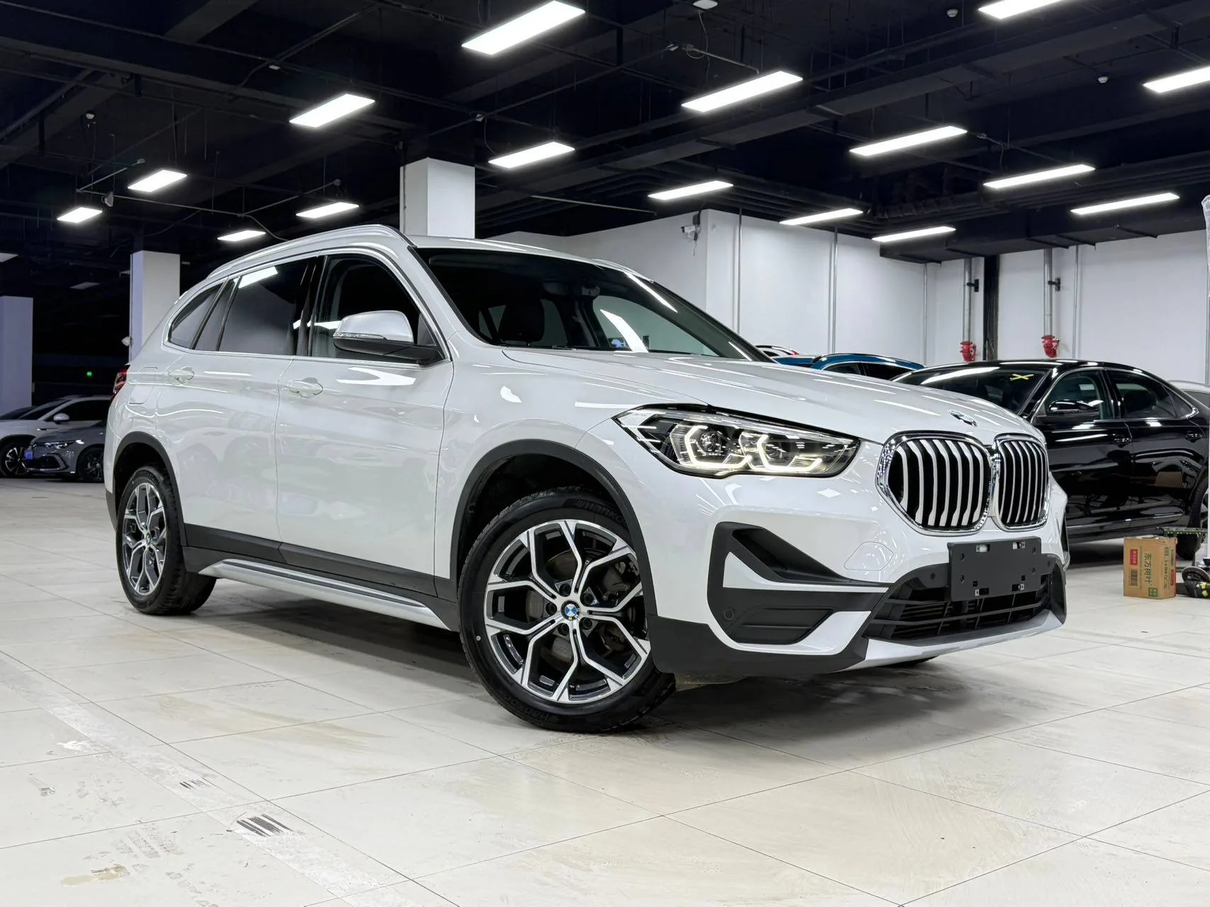 BMW X1 sDrive20Li Premium — фото 2