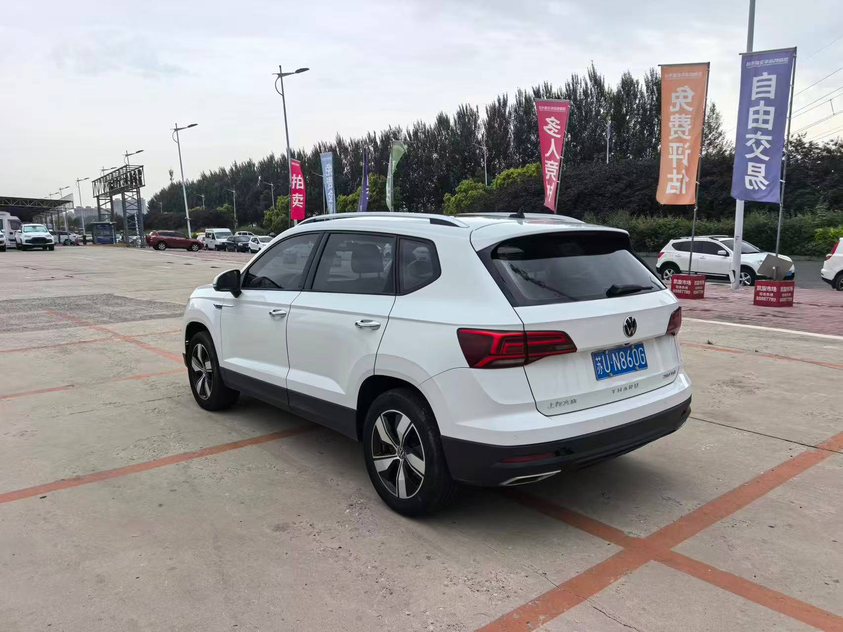 Volkswagen Tharu 280TSI — фото 3